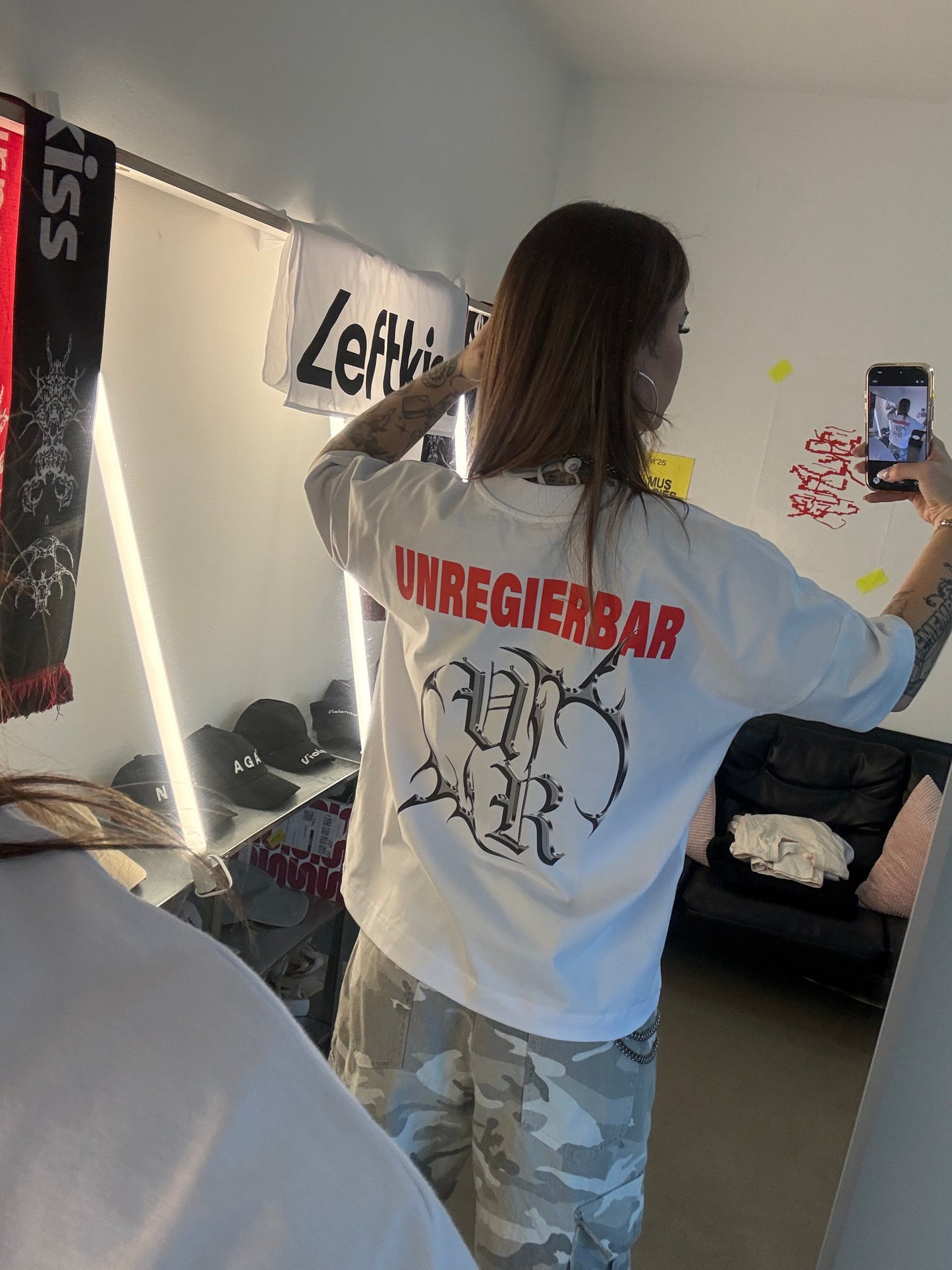 UNREGIERBAR OVERSIZE T-SHIRT