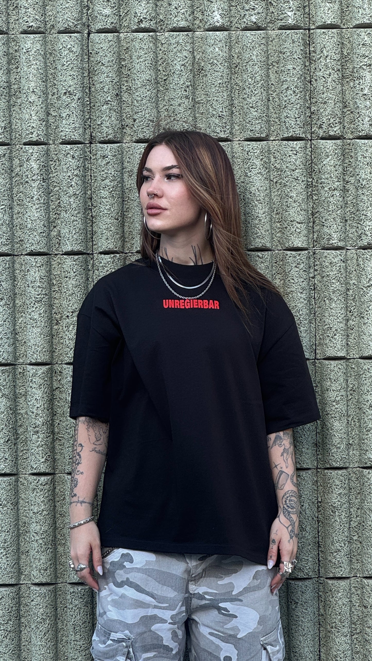 UNREGIERBAR OVERSIZE T-SHIRT